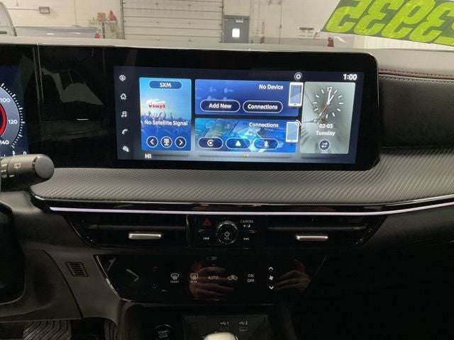 2025 Nissan Kicks SR Intelligent AWD