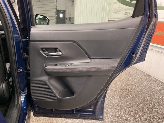 2025 Nissan Kicks SR Intelligent AWD