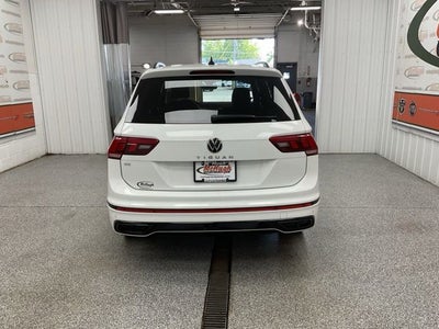 2022 Volkswagen Tiguan 2.0T SE R-Line Black