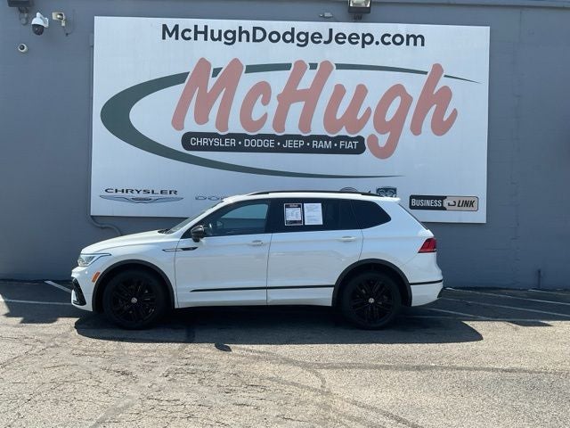 2022 Volkswagen Tiguan 2.0T SE R-Line Black