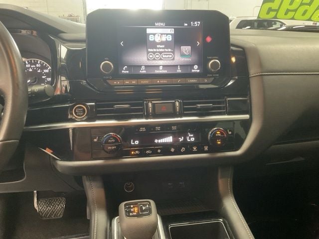 2024 Nissan Pathfinder SV 4WD