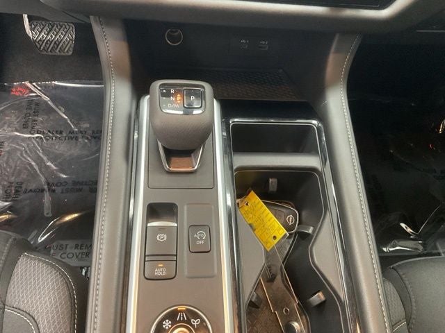 2024 Nissan Pathfinder SV 4WD