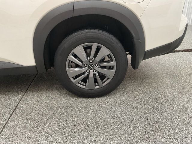 2024 Nissan Pathfinder SV 4WD