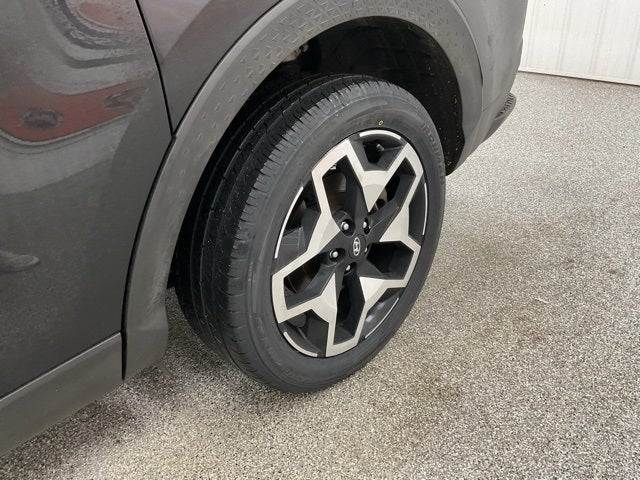 2022 Hyundai Santa Cruz Ultimate AWD with Colour Package