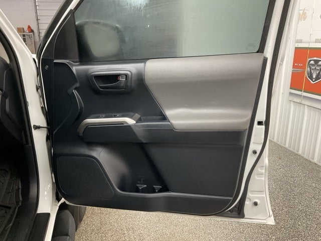 2018 Toyota Tacoma SR