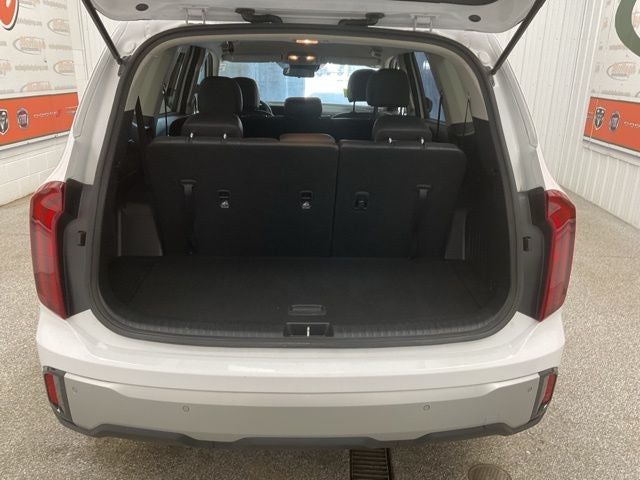 2023 Kia Telluride LX