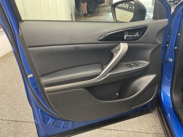 2024 Mitsubishi Eclipse Cross Base