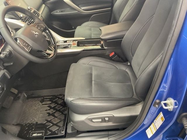 2024 Mitsubishi Eclipse Cross Base