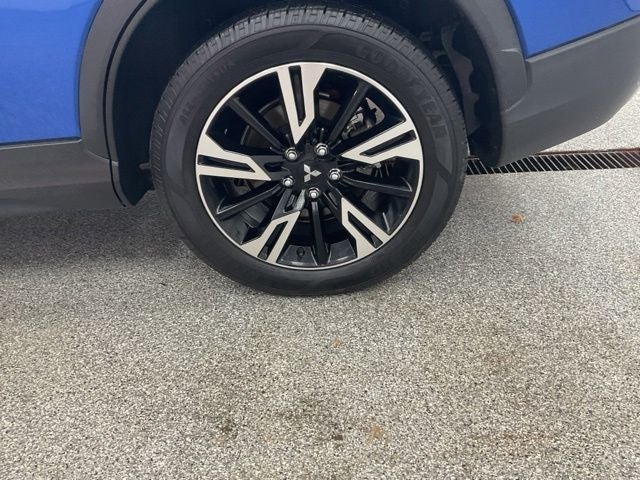 2024 Mitsubishi Eclipse Cross Base