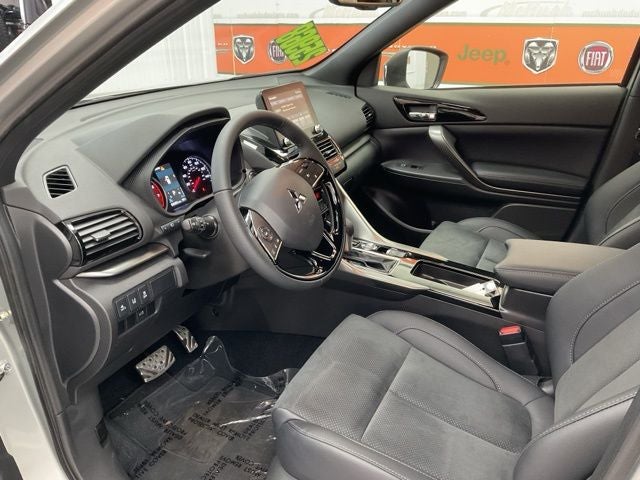 2025 Mitsubishi Eclipse Cross Base