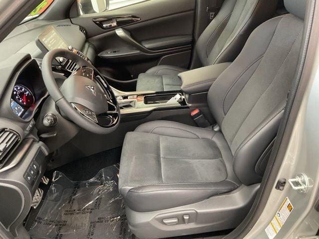 2025 Mitsubishi Eclipse Cross Base