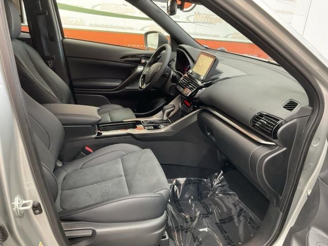 2025 Mitsubishi Eclipse Cross Base