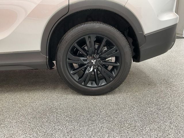 2025 Mitsubishi Eclipse Cross Base