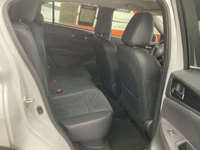 2023 Mitsubishi Eclipse Cross Base