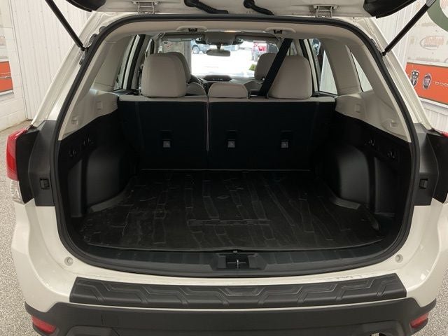 2023 Subaru Forester Base