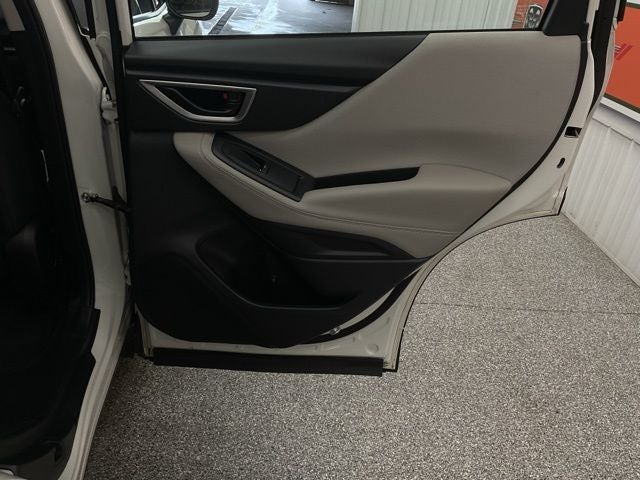 2023 Subaru Forester Base