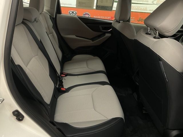 2023 Subaru Forester Base