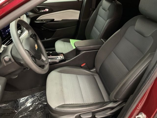 2024 Chevrolet Trax FWD LT