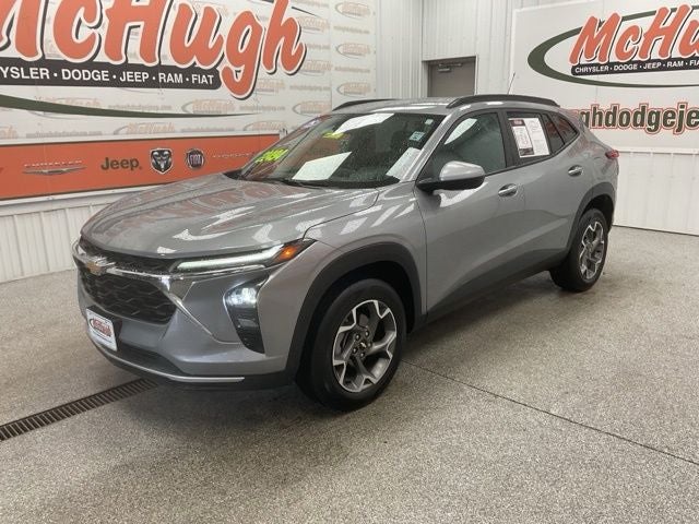 2025 Chevrolet Trax FWD LT