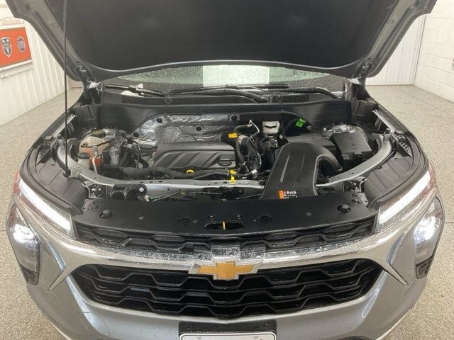 2025 Chevrolet Trax FWD LT
