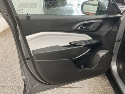 2025 Chevrolet Trax FWD LT