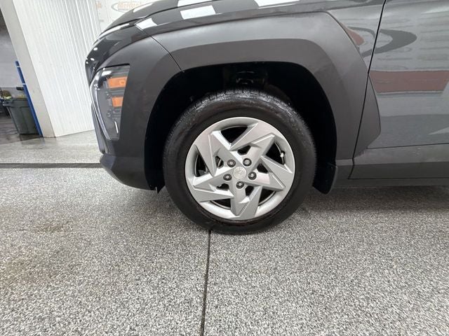 2025 Hyundai Kona SE