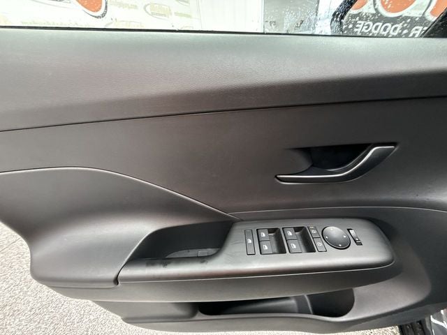 2025 Hyundai Kona SE