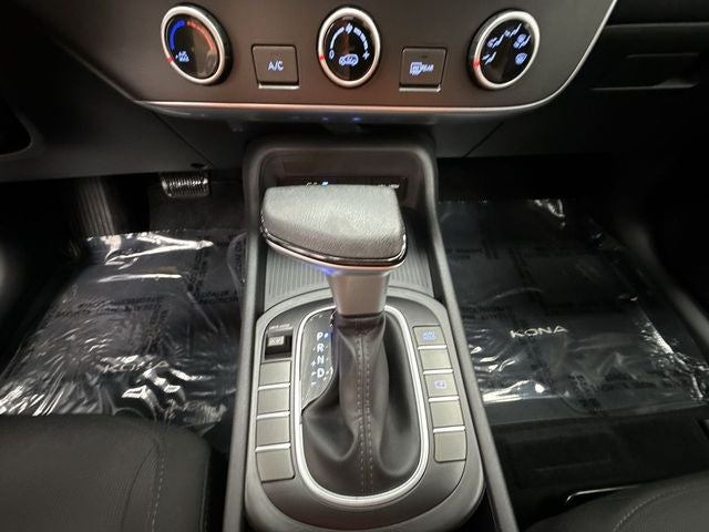 2025 Hyundai Kona SE