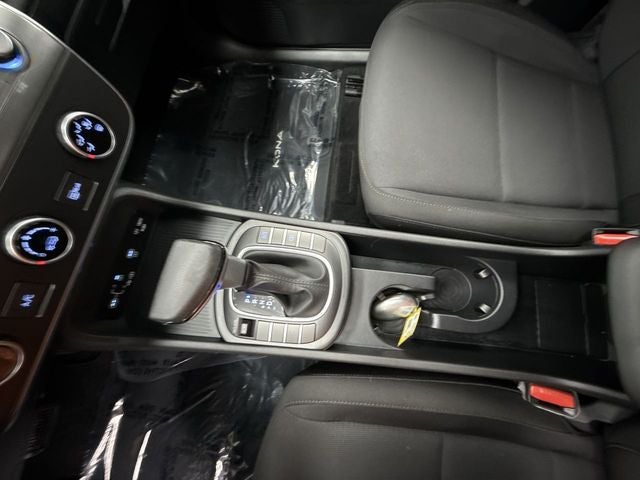 2025 Hyundai Kona SE