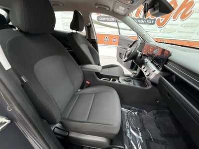 2025 Hyundai Kona SE