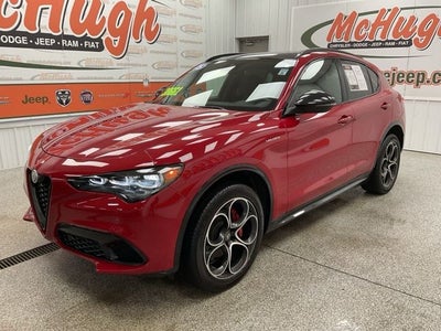 2025 Alfa Romeo Stelvio Sprint AWD