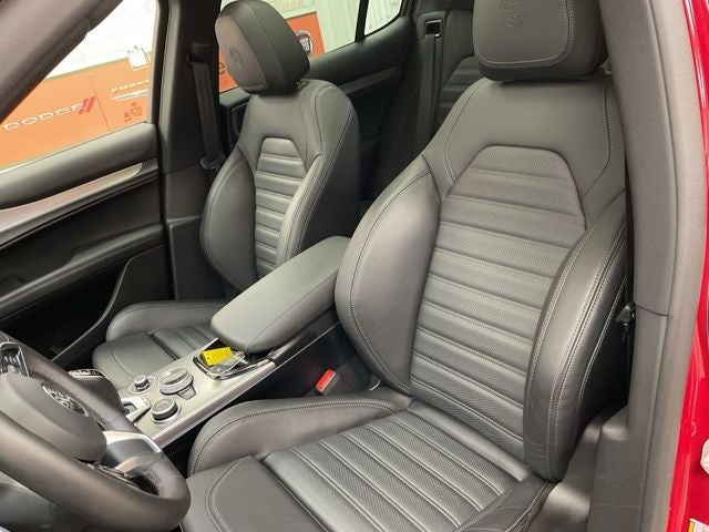 2025 Alfa Romeo Stelvio Sprint AWD
