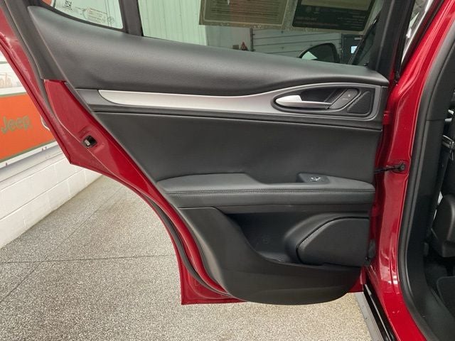 2025 Alfa Romeo Stelvio Sprint AWD