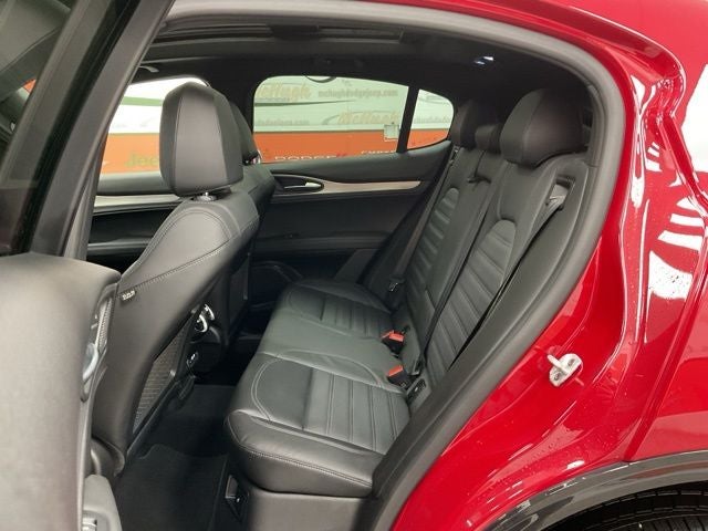2025 Alfa Romeo Stelvio Sprint AWD