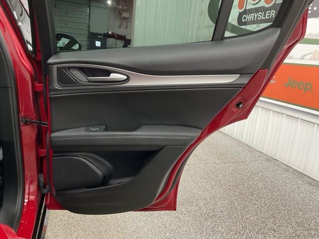 2025 Alfa Romeo Stelvio Sprint AWD