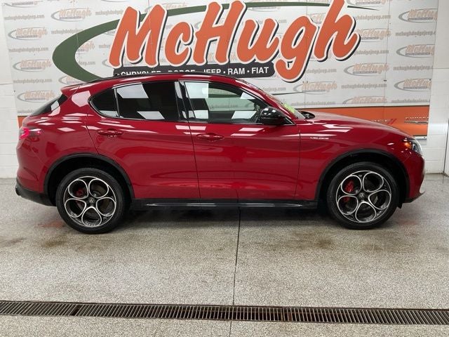 2025 Alfa Romeo Stelvio Sprint AWD
